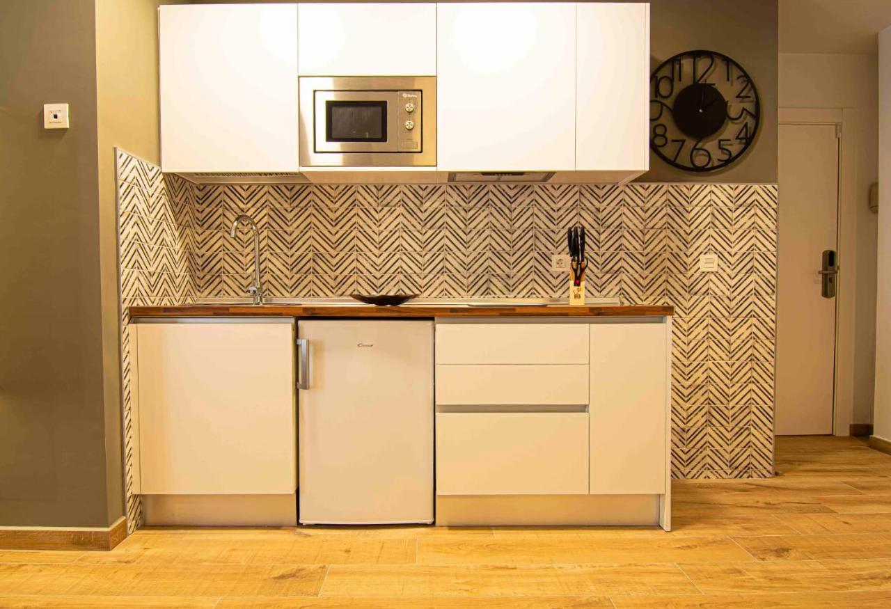 Apartamentos Leonor Малага Екстер'єр фото