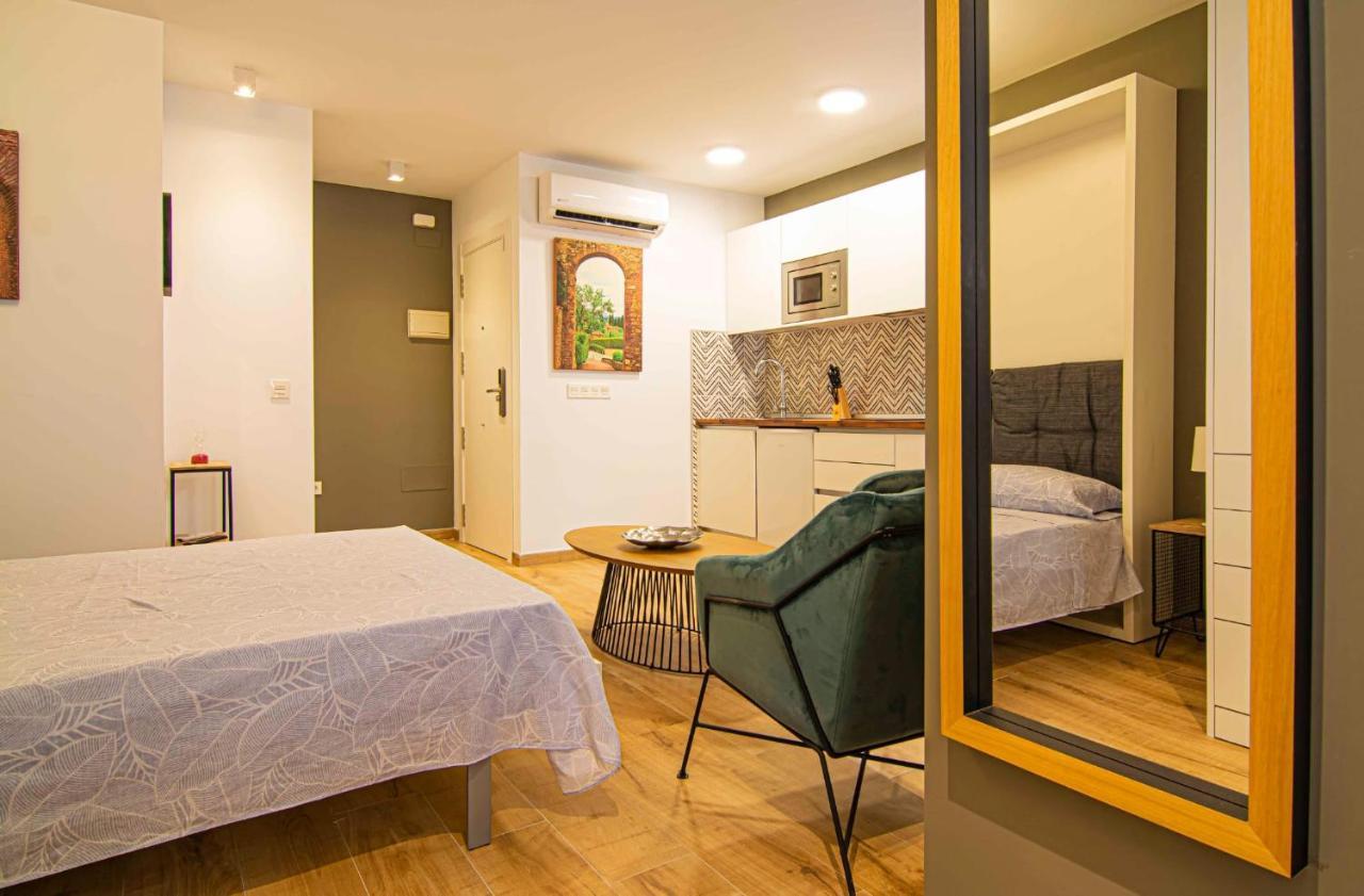 Apartamentos Leonor Малага Екстер'єр фото