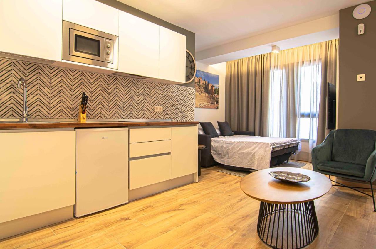 Apartamentos Leonor Малага Екстер'єр фото