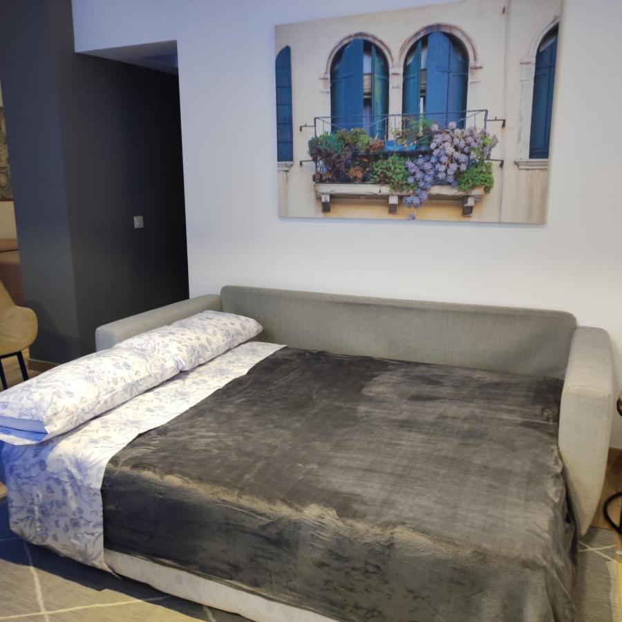 Apartamentos Leonor Малага Екстер'єр фото